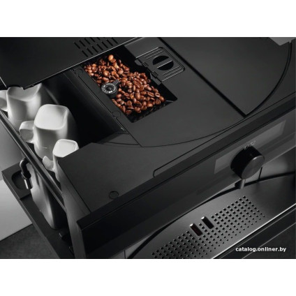 Кофемашина AEG KKK994500T