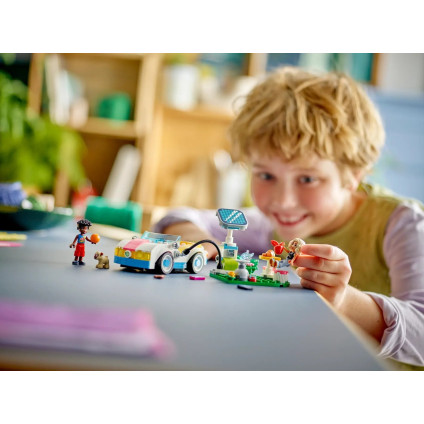 Конструктор LEGO Friends Электромобиль и зарядное устройство 42609