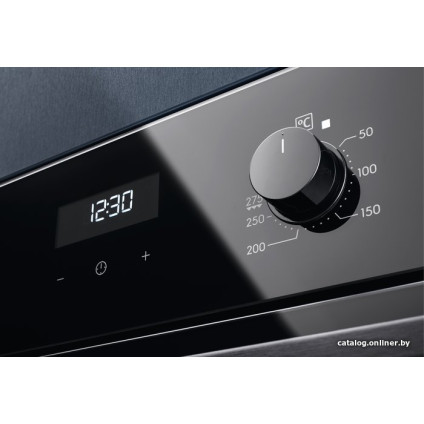 Электрический духовой шкаф Electrolux EOF5C50Z