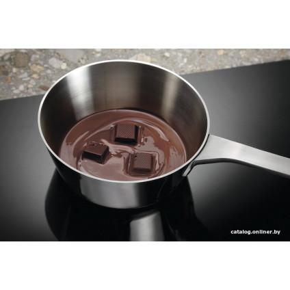 Варочная панель Electrolux Induction 300 Slim-Fit LIL61434C