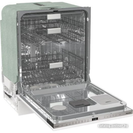 Отдельностоящая посудомоечная машина Hisense HV693B60UVAD