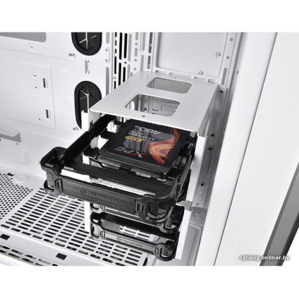 Корпус Thermaltake View 71 Tempered Glass Snow Edition