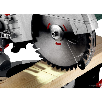 Торцовочная пила Metabo KS 216 M 610216000