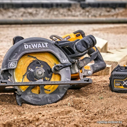 Дисковая (циркулярная) пила DeWalt DCS577N (без АКБ)