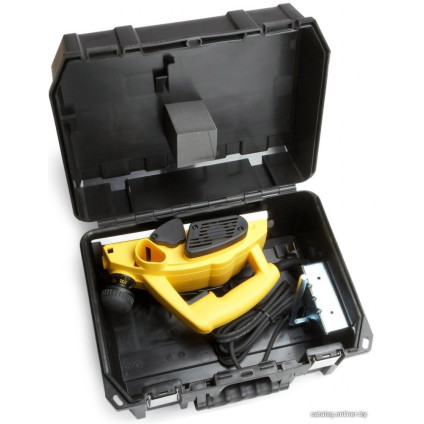 Рубанок DeWalt DW680