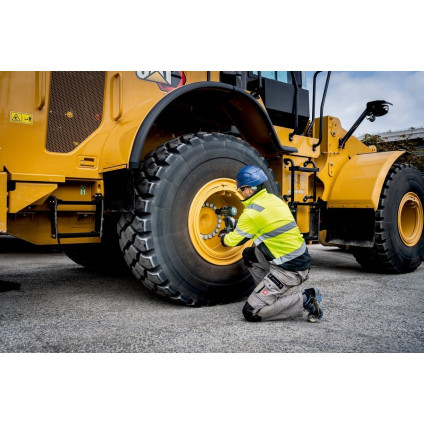 Гайковерт Metabo SSW 18 LTX 1750 BL 602402840 (без АКБ, кейс)