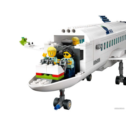 Конструктор LEGO City 60367 Пассажирский самолет