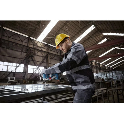 Винтоверт Bosch GDR 18V-215 Professional 06019N2022 (с 2-мя АКБ, кейс)