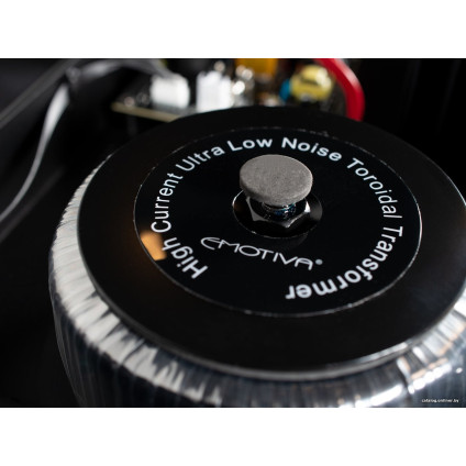 Усилитель мощности Emotiva BasX A2