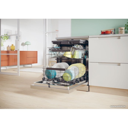 Отдельностоящая посудомоечная машина Candy RapidO CF 4C6F1X