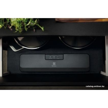 Вакуумный упаковщик Electrolux E4VS1-4AG