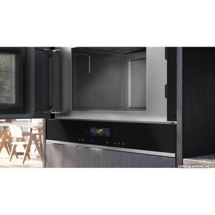 Микроволновая печь Siemens iQ700 BF722L1B1