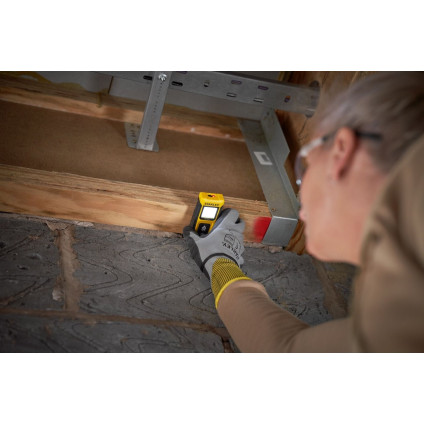 Лазерный дальномер Stanley STHT77065-0