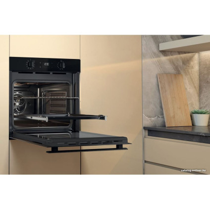 Электрический духовой шкаф Whirlpool OMR58CR1B