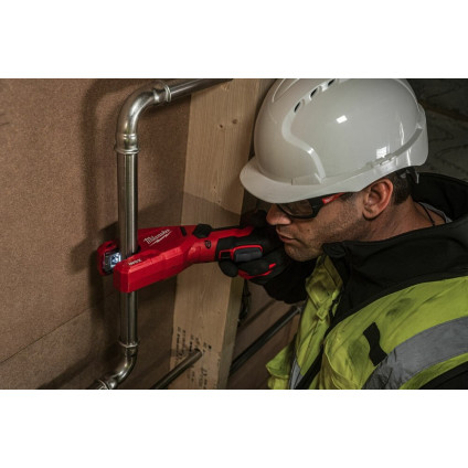 Труборез Milwaukee M12 PCSS-202C 4933479242 (с 2-мя АКБ, кейс)