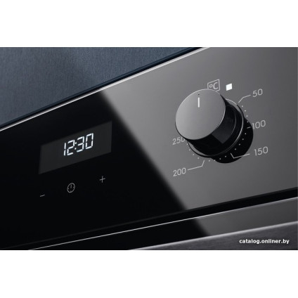 Электрический духовой шкаф Electrolux SteamBake PRO 600 EOD5H70BZ