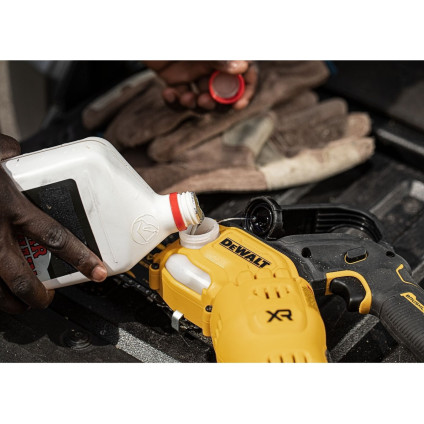 Аккумуляторная пила DeWalt DCMPS520P1 (с 1-им АКБ)