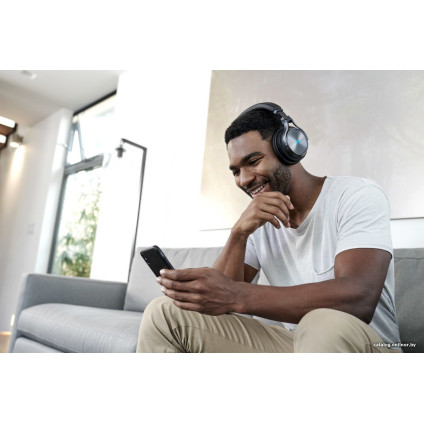 Наушники Corsair Virtuoso RGB Wireless XT