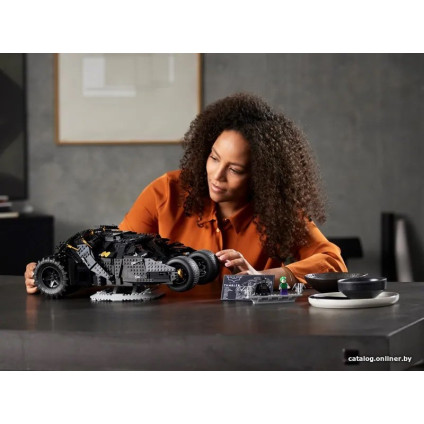 Конструктор LEGO DC Batman 76240 Бэтмобиль Тумблер