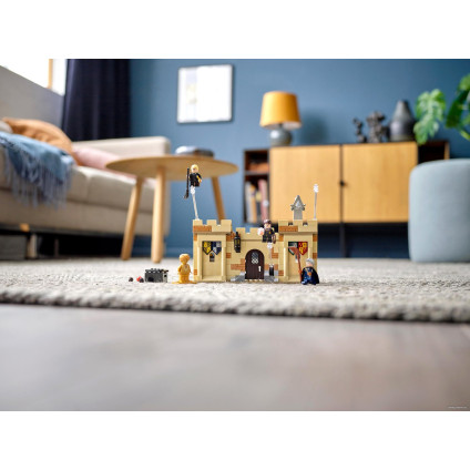 Конструктор LEGO Harry Potter 76395 Хогвартс: первый урок полетов