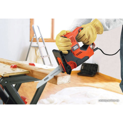 Сабельная пила Black & Decker RS890K