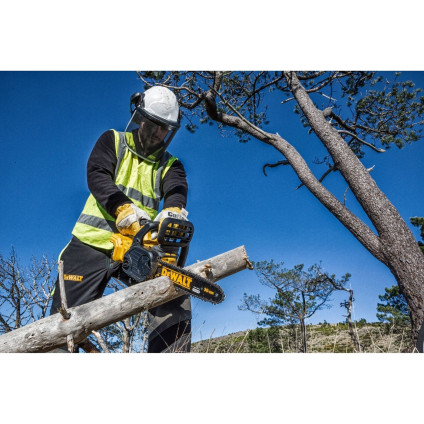 Аккумуляторная пила DeWalt DCM565P1 (с 1-им АКБ)