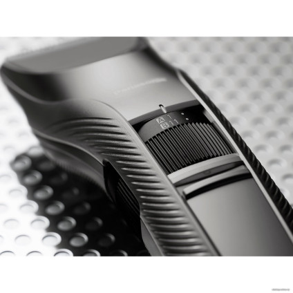 Машинка для стрижки волос Panasonic ER-GC63