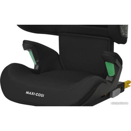 Детское автокресло Maxi-Cosi RodiFix R i-Size (authentic black)