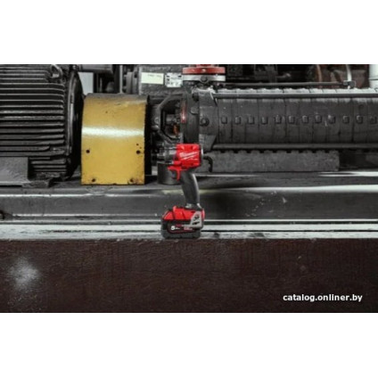 Гайковерт Milwaukee M18 FIW2F12-502X 4933478444 (с 2-мя АКБ, кейс)