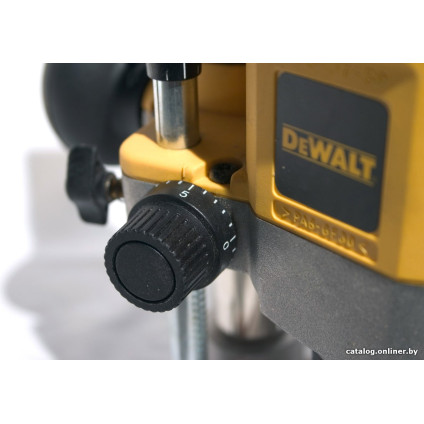 Вертикальный фрезер DeWalt DW621