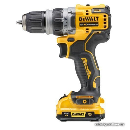 Дрель-шуруповерт DeWalt DCD703L2T (с 2-мя АКБ, кейс, набор патронов)