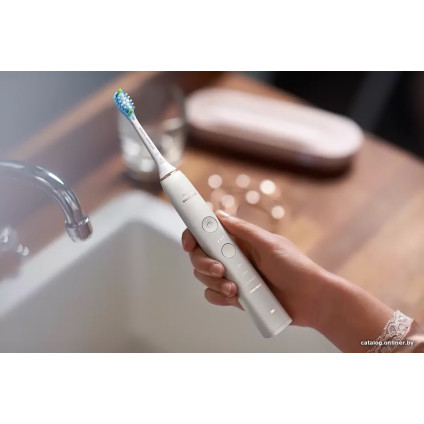 Электрическая зубная щетка Philips HX9911/94