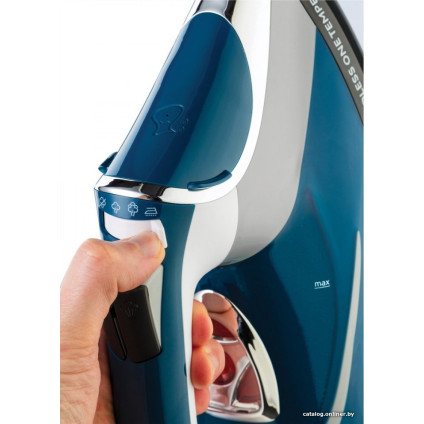 Утюг Russell Hobbs 26020-56