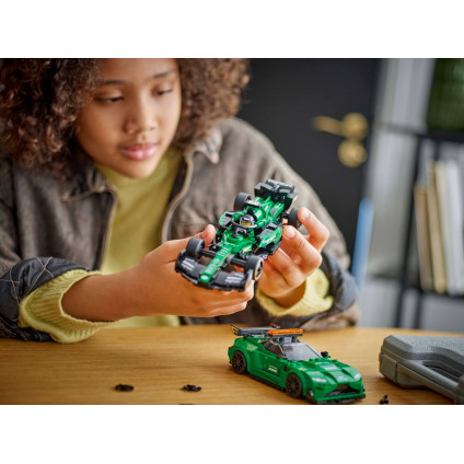 Конструктор LEGO Speed Champions 76925 Гоночные автомобили Aston Martin Valkyrie AMR Pro и Aston Martin Vantage GT3