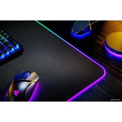 Коврик для стола Razer Strider Chroma