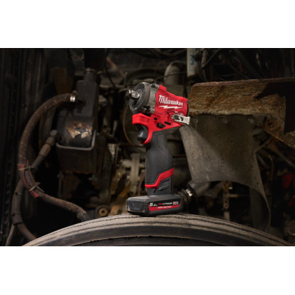 Гайковерт Milwaukee M12 FCIWF12G3-502X 4933493455 (с 2-мя АКБ, кейс)