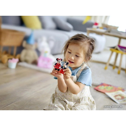 Конструктор LEGO Duplo 10941 Праздничный поезд Микки и Минни