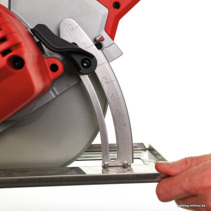 Дисковая (циркулярная) пила Milwaukee MCS 66 [4933440615]