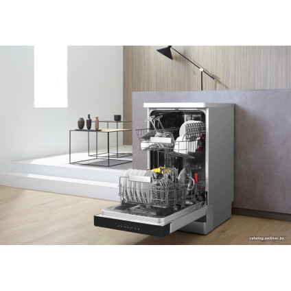Отдельностоящая посудомоечная машина Whirlpool WSFO 3T223 PC X