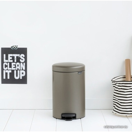 Мусорное ведро Brabantia Pedal Bin NewIcon 12 л (платиновый)