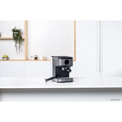Рожковая кофеварка Black & Decker BXCO850E