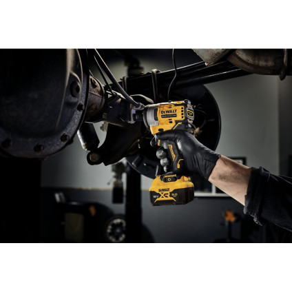 Гайковерт DeWalt DCF903P2 (с 2-мя АКБ, кейс)