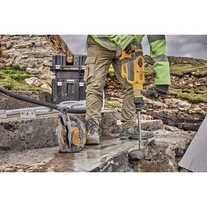 Перфоратор DeWalt DCH614X2 (с 2-мя АКБ, кейс)