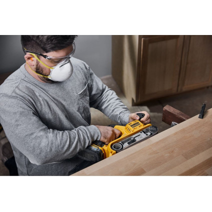 Ленточная шлифмашина DeWalt DCW220N-XJ (без АКБ)