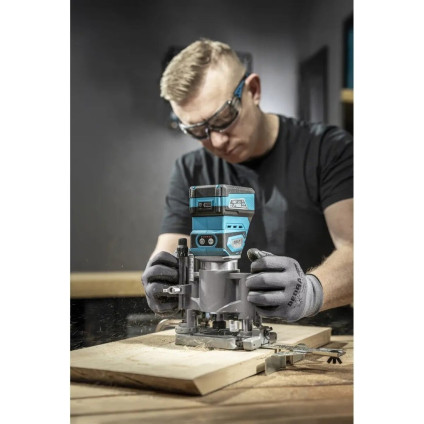 Вертикальный фрезер Dedra DED7163 (без АКБ)