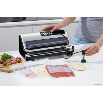 Бескамерный вакуумный упаковщик FoodSaver FFS006X