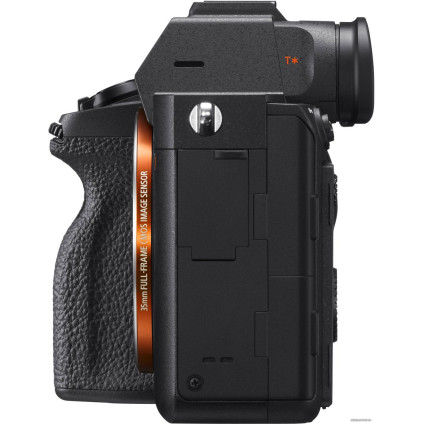 Беззеркальный фотоаппарат Sony Alpha a7R IV Body