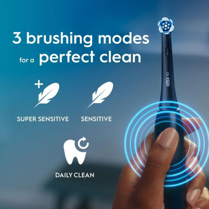 Электрическая зубная щетка Oral-B iO2 Electric Toothbrush with Travel Case (Night Black)