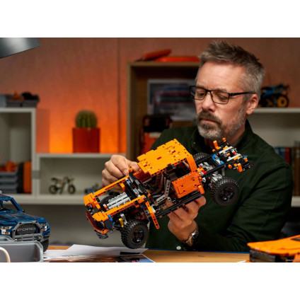 Конструктор LEGO Technic 42126 Ford F-150 Raptor