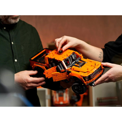Конструктор LEGO Technic 42126 Ford F-150 Raptor